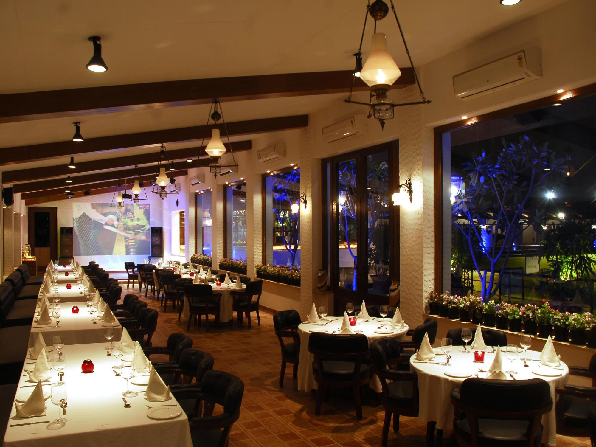 Della Resorts Lonavala Εξωτερικό φωτογραφία