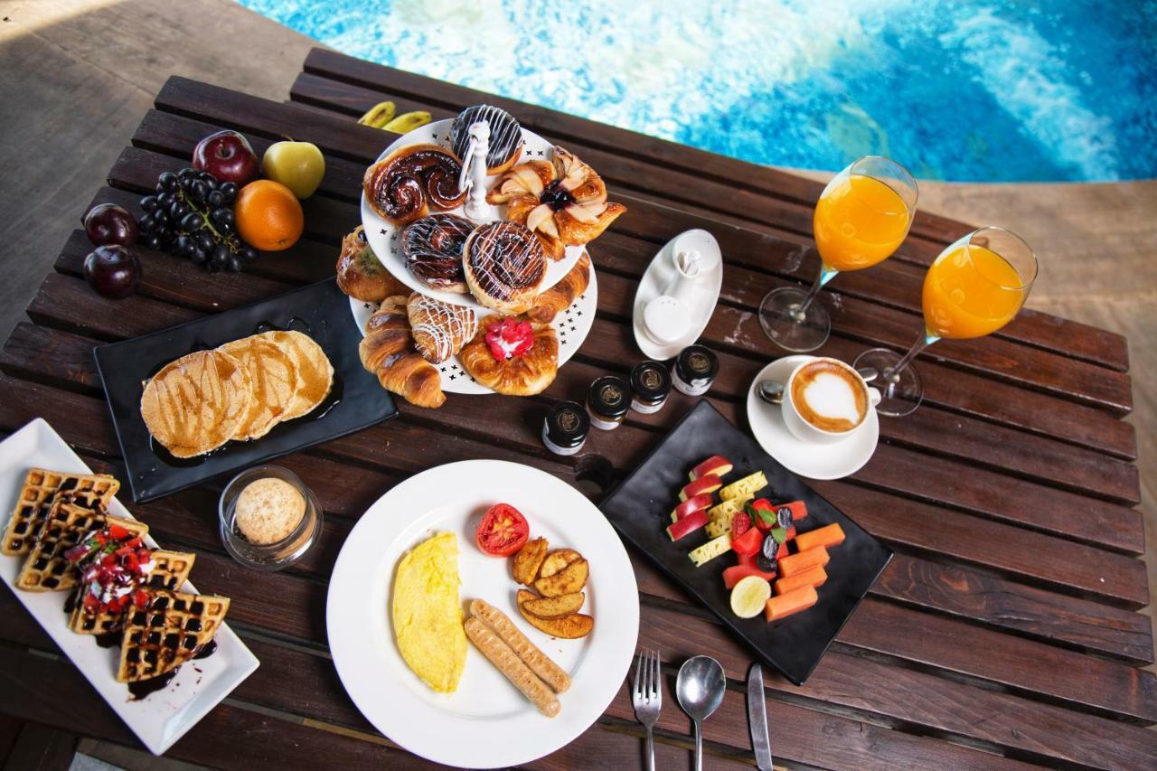 Della Resorts Lonavala Εξωτερικό φωτογραφία