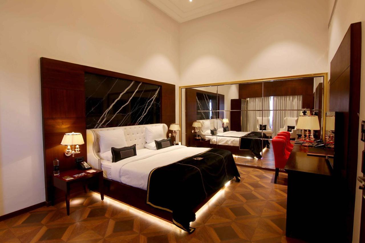 Della Resorts Lonavala Εξωτερικό φωτογραφία